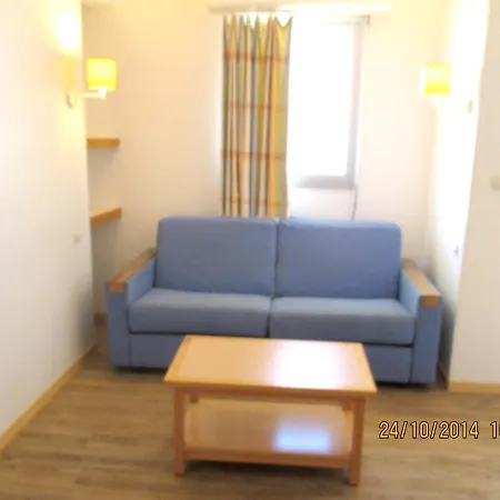 Moderne Avec Balcon - Saint-raphael - 25 M² - Parking Saint-Raphaël