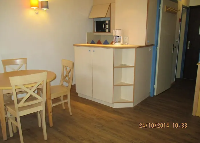 Moderne Avec Balcon - Saint-raphael - 25 M² - Parking Apartment *