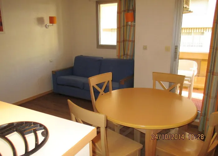 Moderne Avec Balcon - Saint-raphael - 25 M² - Parking Saint-Raphaël