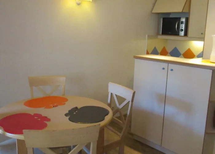 Moderne Avec Balcon - Saint-raphael - 25 M² - Parking * Saint-Raphaël