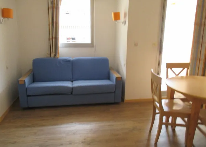 Moderne Avec Balcon - Saint-raphael - 25 M² - Parking * Saint-Raphaël